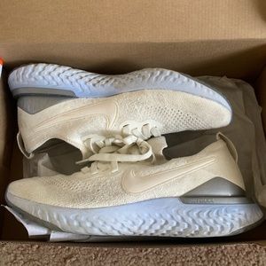White Nike epic react flyknit 2
